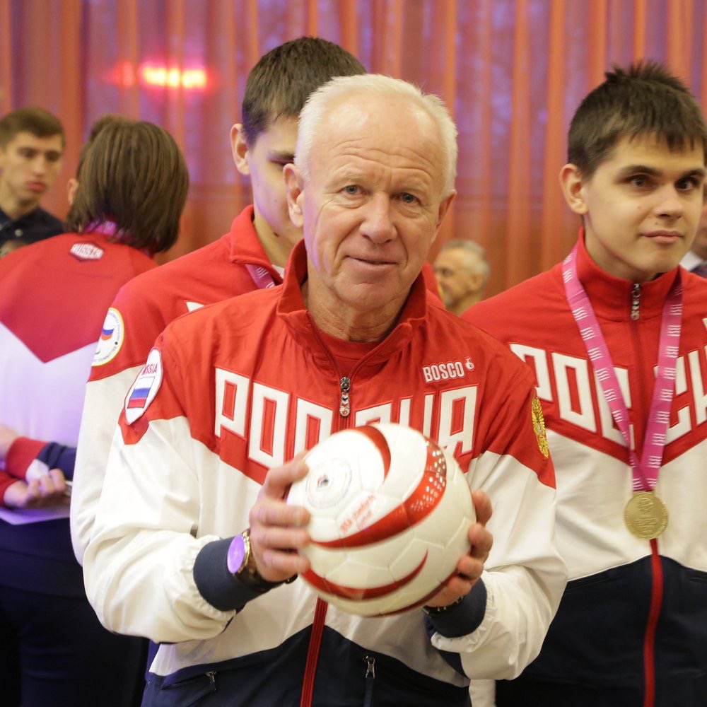 Поздравляем Старшего тренера Сборной команды России по мини-футболу 5х5 В1 спорт слепых